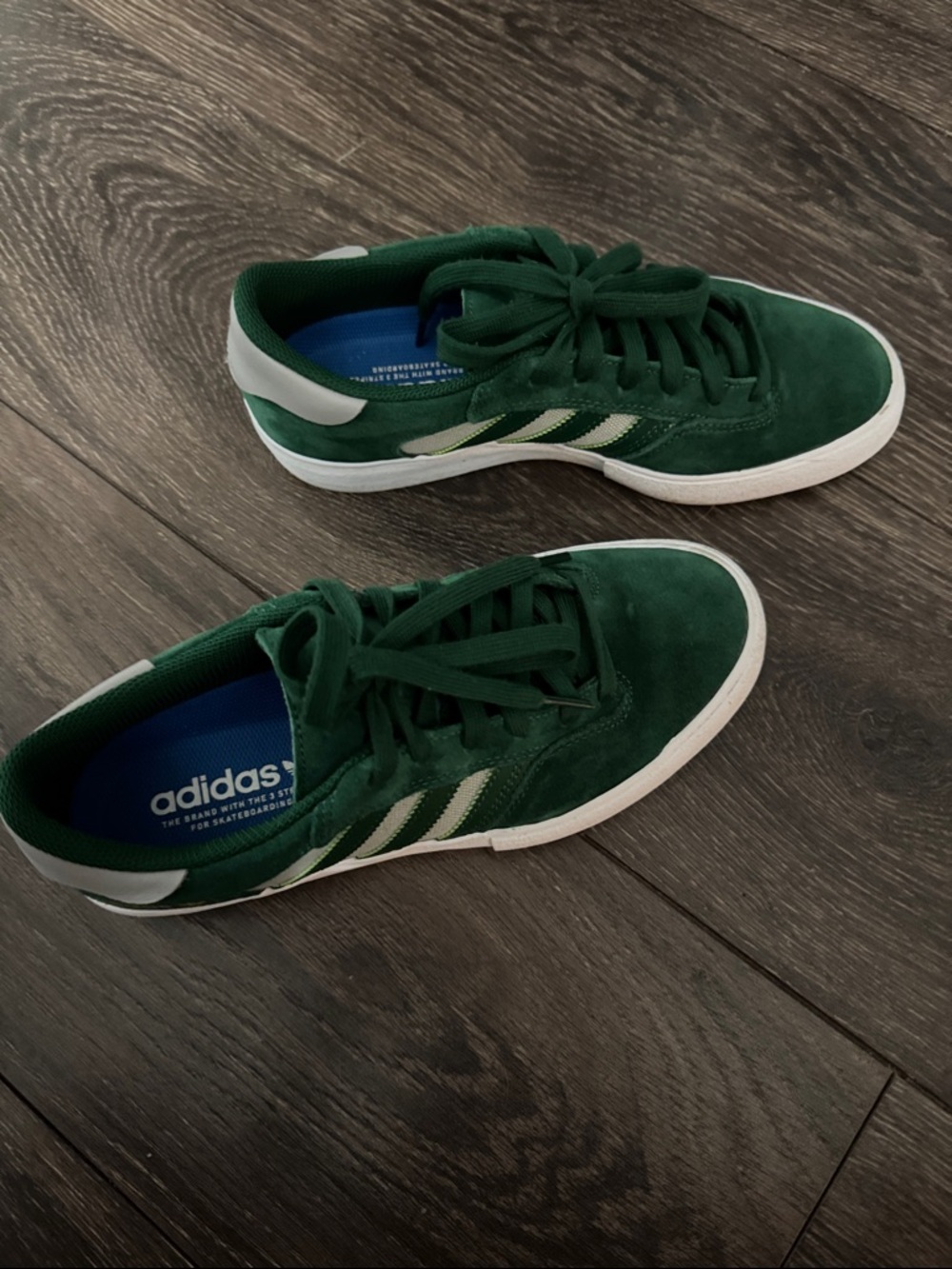 adidas Green Suede Sneakers classic samba mens 7 women’s good condition